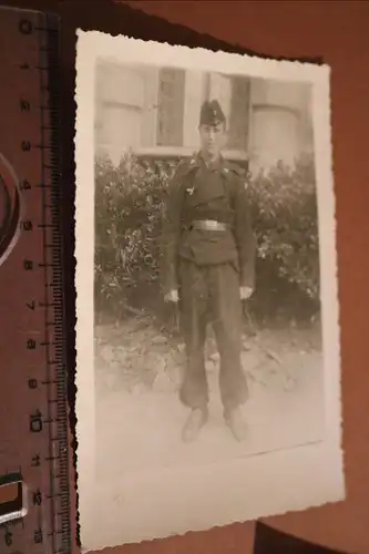 tolles altes Foto - Portrait eines Soldaten der Panzertruppe 