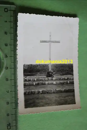 interessantes altes Foto - großes Kreuz Divisionsehrenstätte - Sslawjansk  