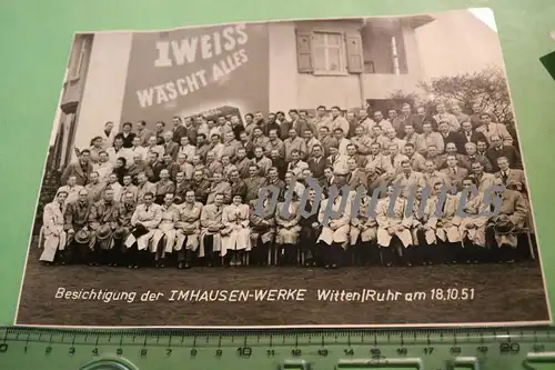 tolles altes größeres Foto - Besichtigung der Imhausen-Werke  Witten 1951