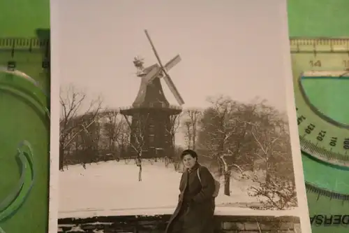 tolles altes Foto - Windmühle - Ort ???  - 50-60er Jahre ???