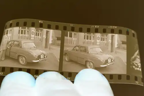 zwei tolle alte Negative - Oldtimer Renault Dauphine  - Coca Cola Werbetafel