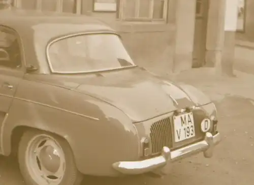 zwei tolle alte Negative - Oldtimer Renault Dauphine  - Coca Cola Werbetafel