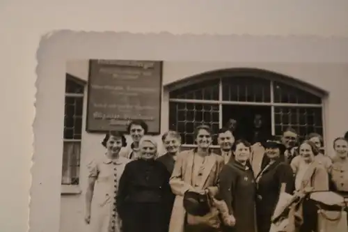 tolles altes Foto Gruppe Frauen vor Gasthaus ? Hartmannsberger - Kempten ???