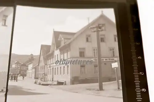 drei tolle alte Negative - Gasthaus zur Krone - 30-40er Jahre - Ort ???