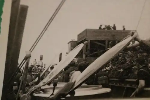 interessantes altes Foto viele Solaten auf einem Schiff - Rückkehr nach Deutschl