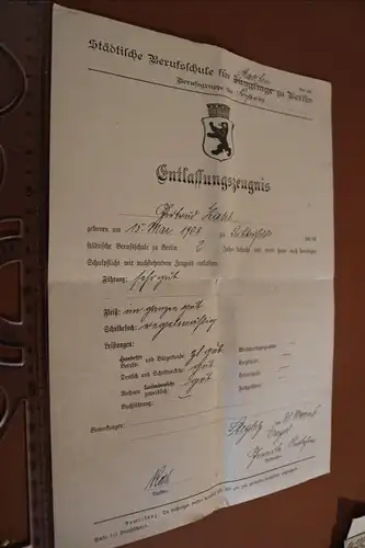 tolles altes Entlassungszeugnis Städt. Berufsschule zu Berlin - 1927
