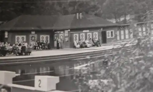 tolles altes Foto - Gaststätte mit Freibad  DDR   50-60er Jahre  Ort ???