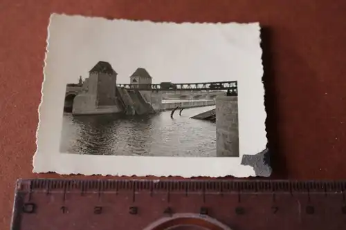 tolles altes Foto -  zerstörte Brücke - Ort ???