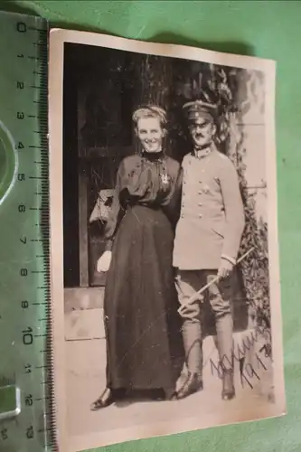 tolles altes Foto - Portrait eines Soldaten mit Frau - EK I - 1917