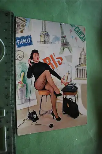 tolle alte Karte - hübsche erotische Französin in Nylon