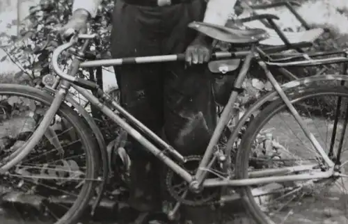 tolles altes Foto  Mann mit seinem Rennrad ?? Fahrrad - 1921