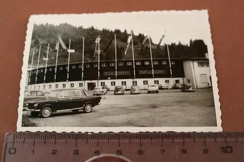 tolles altes Foto -  Gebäude - Kainzenbad  Skistadion  1962