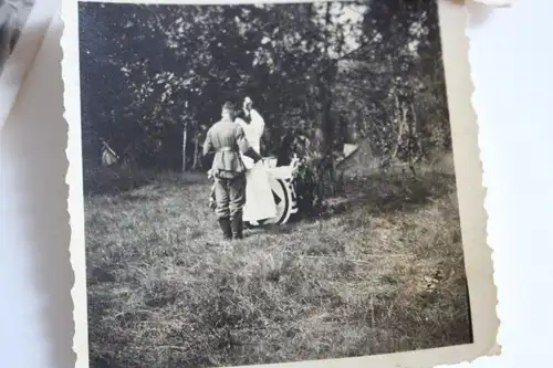 sechs tolle alte Fotos eines Soldaten