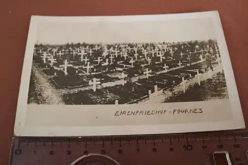 alte Fotokarte - Ehrenfriedhof Fournes 