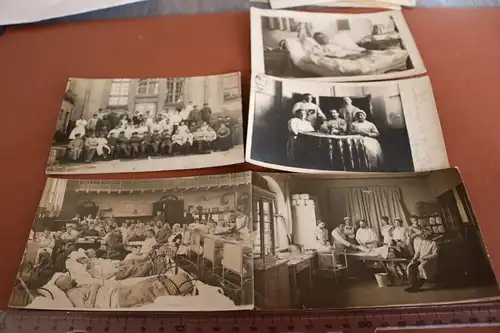 fünf alte Foto - Lazarett - Soldaten - Ärzte, Krankenschwestern - Betten