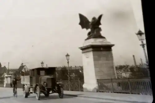 tolles altes Negativ -  Stadtbrücke mir  Drachen-Statuen - Ort ??- 1910-20 ??