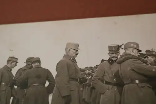 tolles alte Foto - Ordensverleihung durch Generalmajor Jounowsky ? 67. Division