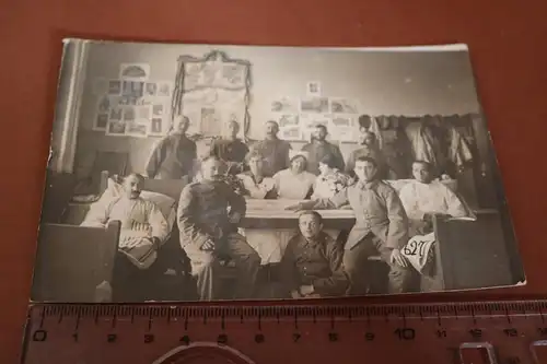 tolles altes Foto - Lazarett ? Soldaten, Krankenschw.  Neustadt a. Hardt - 1915