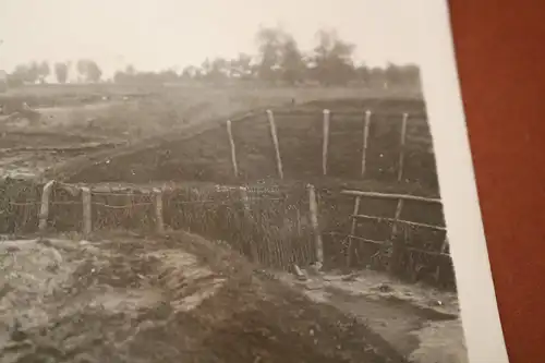 tolles altes Foto - Unterstände Laufgräben - Ort ??? 1917