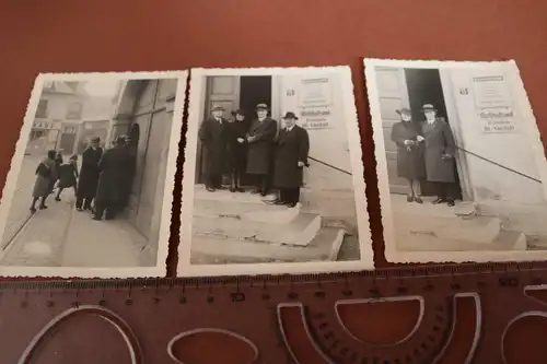 drei tolle alte Fotos -  Familie posiert vor dem Wirtschaftsamt  Dst.- Eberstadt