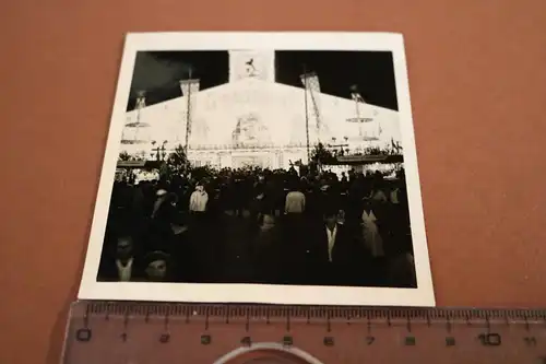 tolles altes Foto - Oktoberfest 1961 - Löwenbräu Zelt