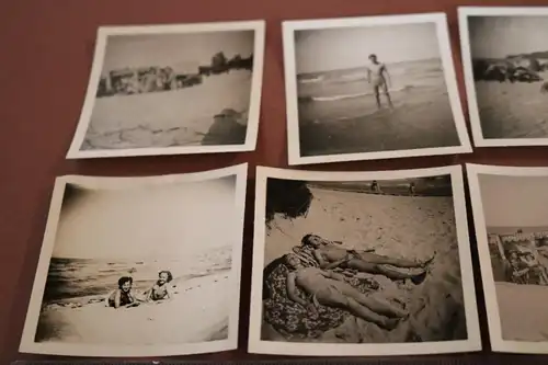 neun tolle alte Fotos - Personen am Strand, Bademode - 50-60er Jahre