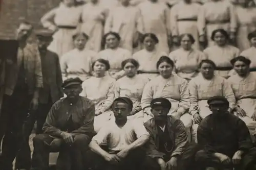tolles altes Foto - Gruppenfoto - Fabrikarbeiterinnen ? Rheda - 1910-30 ??