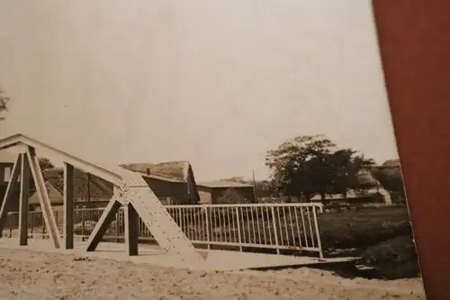 tolles altes Foto - Männer posieren an Brücke - Brückenbau ?? 1930