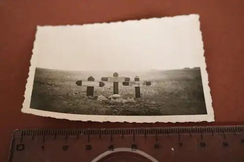 altes Foto - drei Soldatengräber Krasny Oktjabr / Temrjuk - Russland 1942
