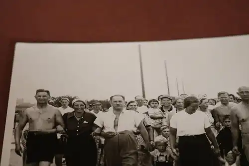 tolles altes Foto - Gruppe Personen - Strandpromenade ? 1920-30 ???