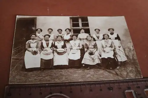 tolles altes Foto - Gruppe Frauen - Hauswirtschaftsschule ?? 1910-20 ??