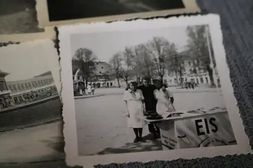 32 tolle alte Fotos - Gebäude Personen  Ort ??? - DDR - 50er Jahre ??