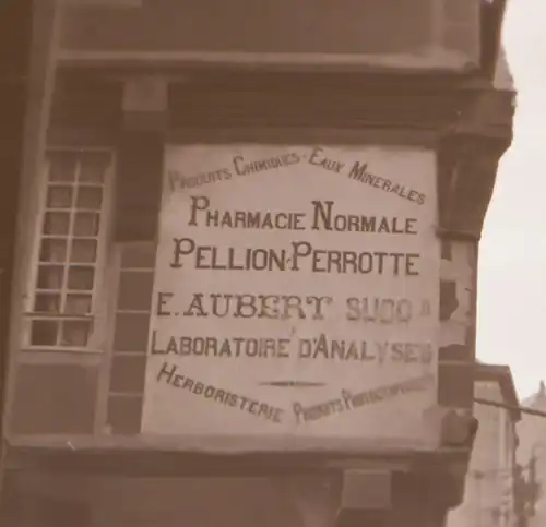 tolles altes Negativ - Apotheke Stadt  Dinan  Pellion Perrotte - 30-40er Jahre