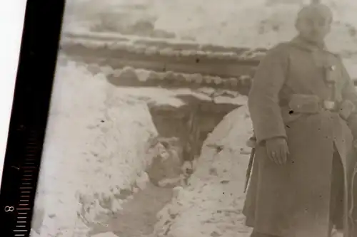 zwei tolle alte Glasnegative eines Soldaten - Pickelhaube - 1. Weltkrieg