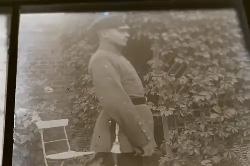 zwei tolle alte Glasnegative eines Soldaten - Pickelhaube - 1. Weltkrieg