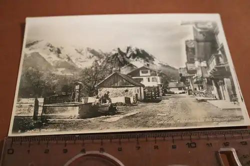 zwei tolle alte Fotokarten - Garmisch - Frühlingsstrasse mit Zugspitze  30-40er