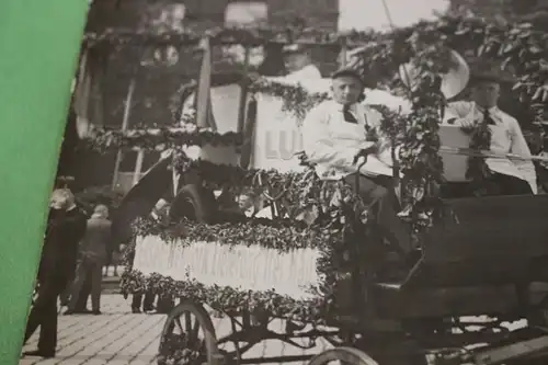 tolles altes großes Foto - Festwagen gezogen von einem Pferd - 20-30er Jahre