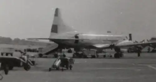 tolles altes Foto - Flughafen Fuhlsbüttel - 1956