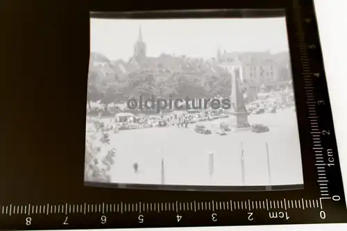 tolles altes Negativ -  Stadtansicht - Marktplatz - markantes Denkmal 
