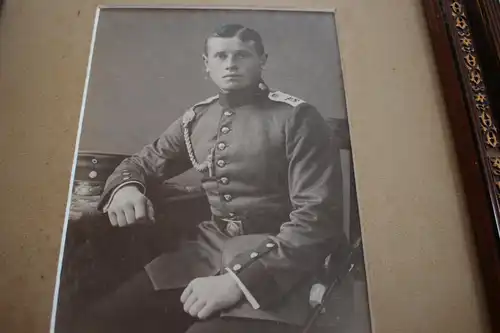 toller alter großer Rahmen mit Foto eines Soldaten 75. Inf. Regt.