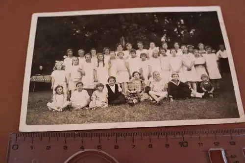 tolles altes Gruppenfoto - Mädchenschule ??  nur Mädchen - 1900-1920 ? (2)