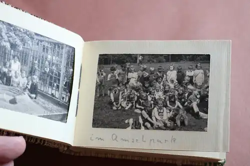 tolles altes Album - Kindergarten Holsteinstr.  Leipzig ? 1951  29 Fotos