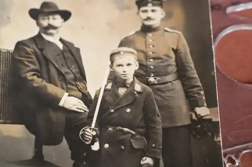 tolles altes Foto - Vater und Sohn in Uniform - Studiofoto