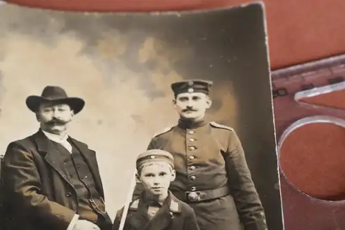 tolles altes Foto - Vater und Sohn in Uniform - Studiofoto