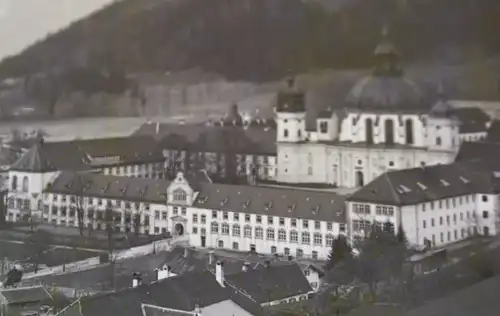 tolles altes Glasnegativ -  großes Schloss ?  im Bergtal - 1910-20 ?? Ort ???