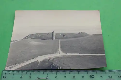 tolles altes Foto - mir unbekannter Turm an der Küste ?  