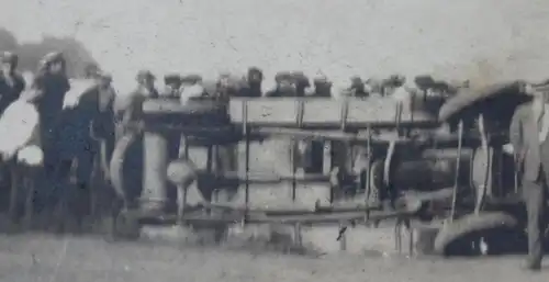 altes Foto - verunfallter Oldtimer Hubmobile - Tacho stand auf 107 - Gustao 1928