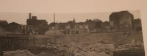 altes Foto - durch Stuka  zerstörte Brücke