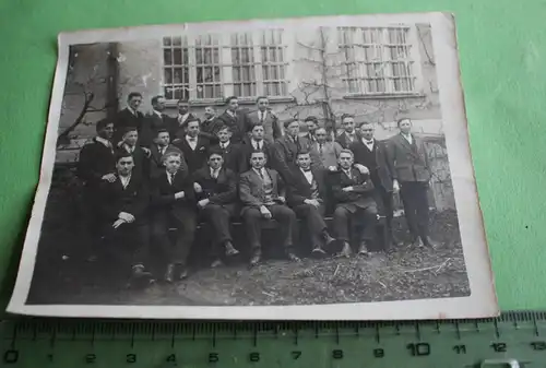 tolles altes Foto  -  Gruppe junger Männer - Landwirtschaftsschule Kötzting 1927