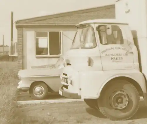 tolles altes Negativ - Oldtimer  LKW - Egg Packers LTD. Prees - England ??